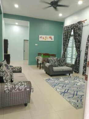 Zara Iman Homestay